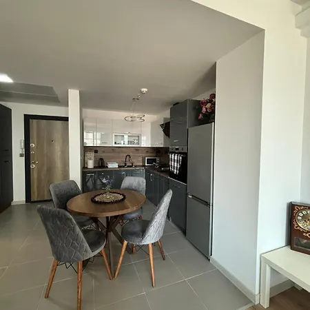 Sky Angel Apartment *